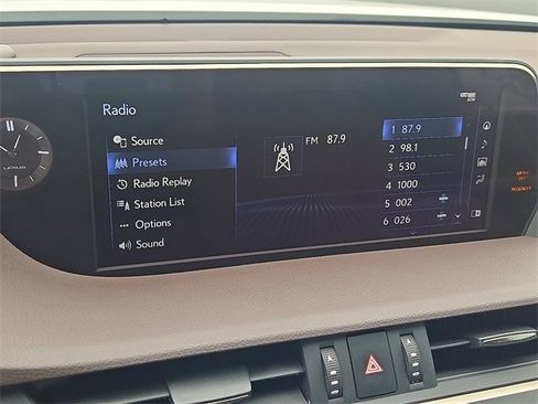 Certified 2021 Lexus ES 350 Luxury image 16