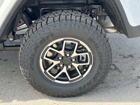 New 2026 Jeep Gladiator Rubicon AWD/4WD image 11