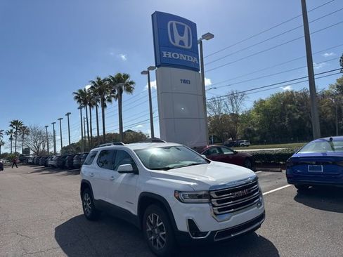 Used 2023 GMC Acadia SLT image 11