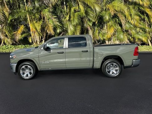 New 2026 RAM 1500 4x4 Crew Cab image 2
