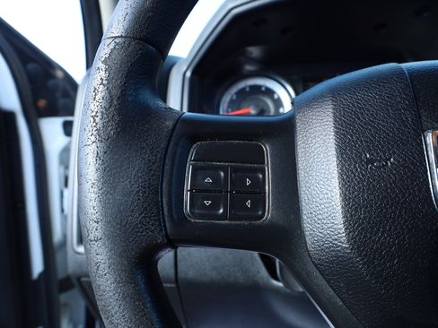 Used 2017 RAM 2500 Tradesman w/ Chrome Appearance Group image 23