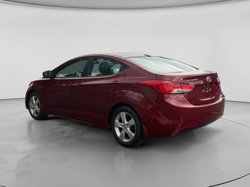 Used 2013 Hyundai Elantra GLS w/ Preferred Pkg FWD image 3