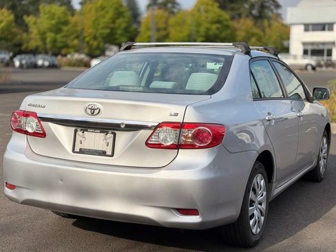 Used 2012 Toyota Corolla LE FWD image 5