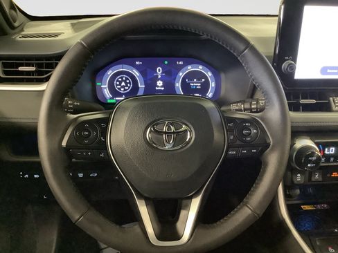 Used 2023 Toyota RAV4 XSE AWD/4WD image 14