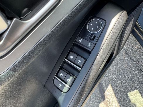 Used 2024 Kia Soul LX w/ Option Group 015 FWD image 22