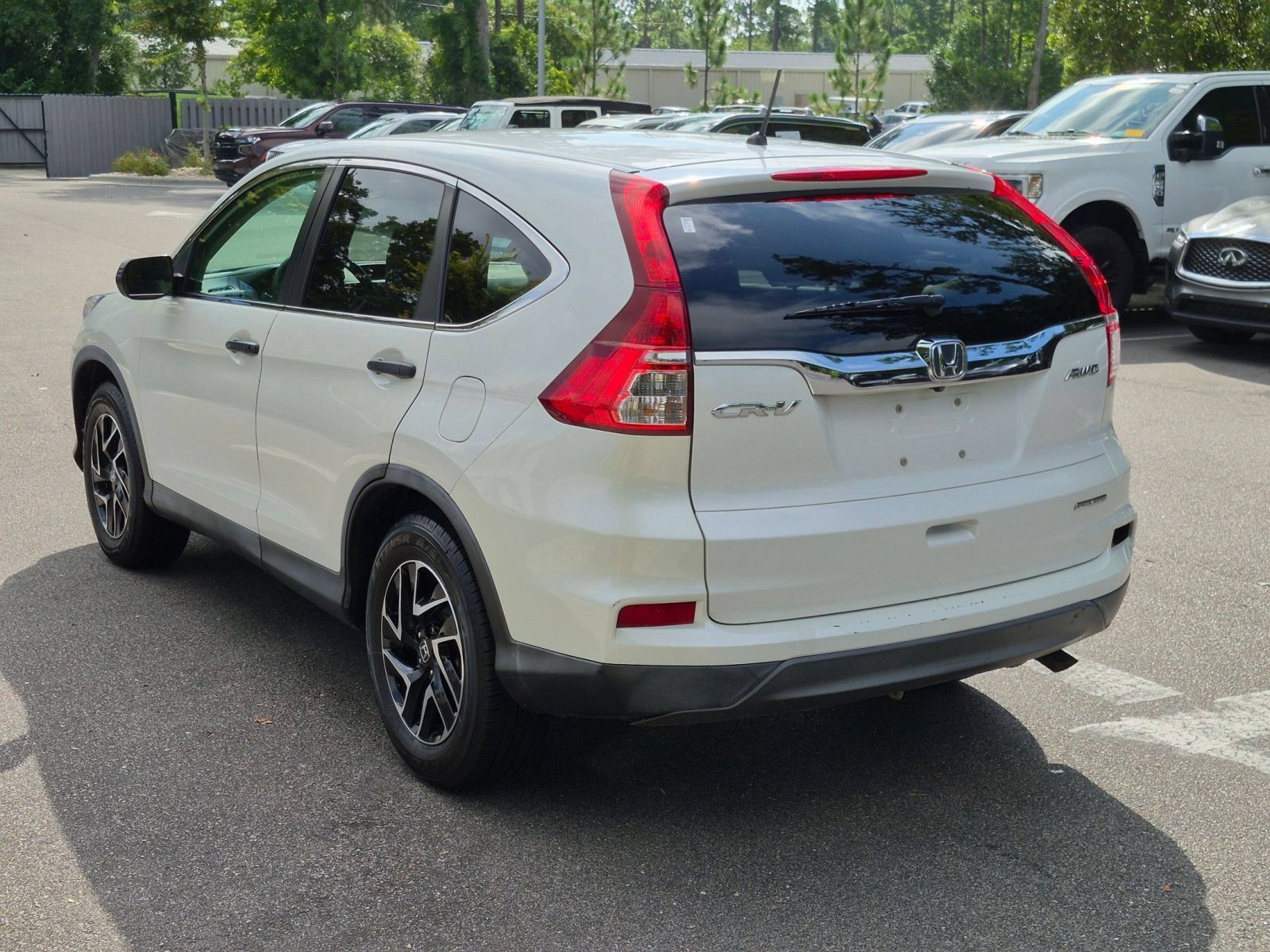 Used 2016 Honda CR-V SE image 5
