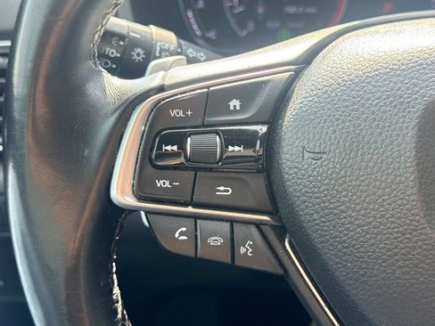 Used 2020 Honda Accord Touring image 29