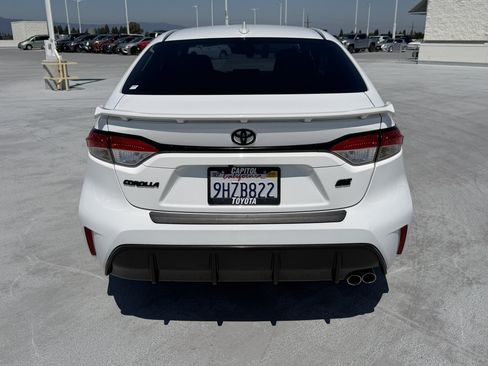 Used 2023 Toyota Corolla SE FWD image 4