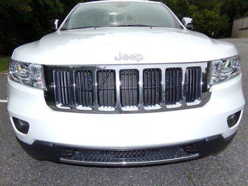 Used 2013 Jeep Grand Cherokee Limited w/ Trailer Tow Group image 2