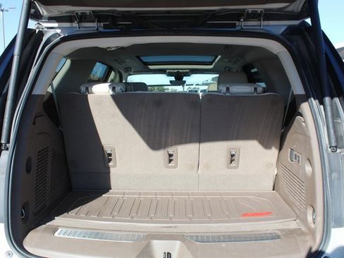 Used 2021 GMC Yukon Denali w/ Advanced Technology Package image 8