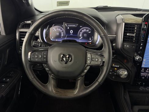 Used 2025 RAM 1500 Limited AWD/4WD image 14