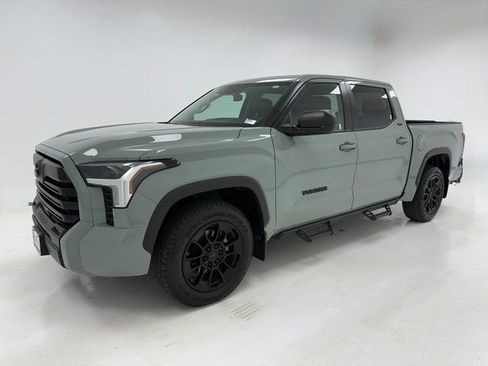 Used 2024 Toyota Tundra SR5 w/ SR5 Premium Package image 5