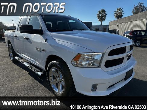 Used 2017 RAM 1500 Express w/ Express Value Package AWD/4WD image 17
