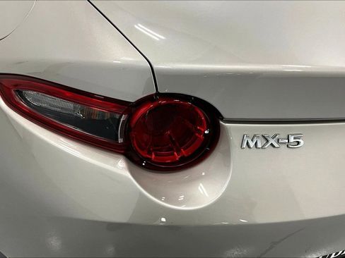 Used 2023 MAZDA MX-5 Miata Grand Touring image 36