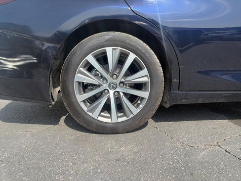 Used 2020 Lexus ES 350 w/ Premium Package image 9