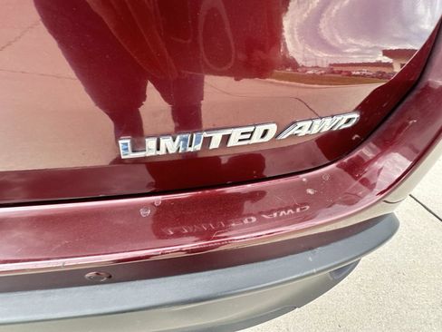Used 2015 Toyota Highlander Limited Platinum AWD/4WD image 32