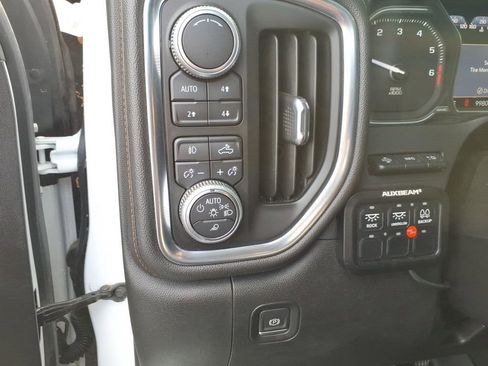 Used 2019 GMC Sierra 1500 AT4 w/ AT4 Premium Package image 15