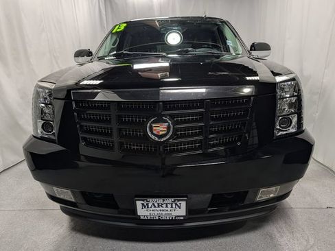 Used 2013 Cadillac Escalade Luxury AWD/4WD image 7