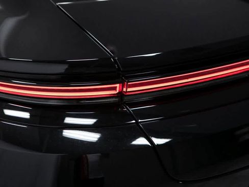 New 2025 Porsche Panamera 4 image 34