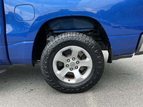 Used 2019 RAM 1500 Tradesman AWD/4WD image 9
