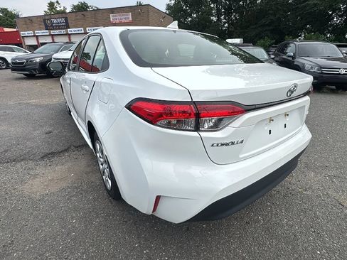 Used 2023 Toyota Corolla LE FWD image 7