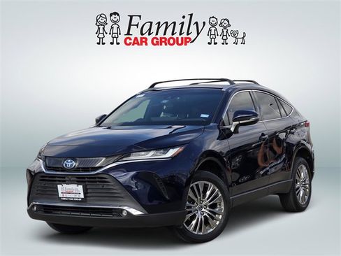 Used 2022 Toyota Venza Limited image 1