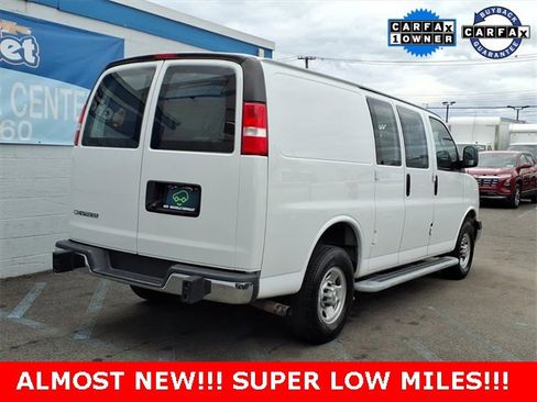 Used 2023 Chevrolet Express 2500 w/ Driver Convenience Package image 6