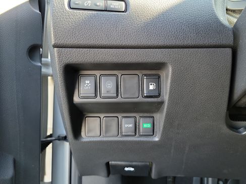 Certified 2020 Nissan Rogue S FWD image 31