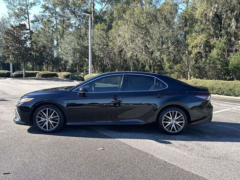 Used 2024 Toyota Camry XLE image 10