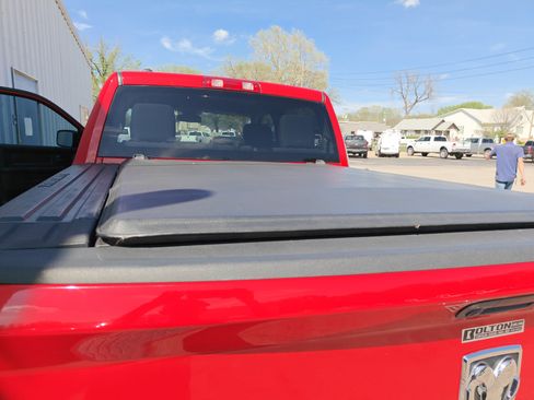 Used 2014 RAM 1500 Express image 32