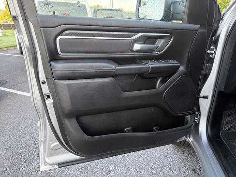 Used 2025 RAM 1500 Big Horn AWD/4WD image 9
