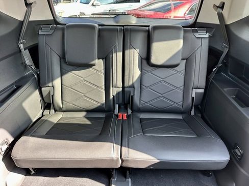 New 2026 Volkswagen Atlas SE image 21