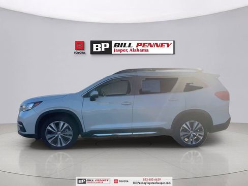 Used 2022 Subaru Ascent Limited image 2