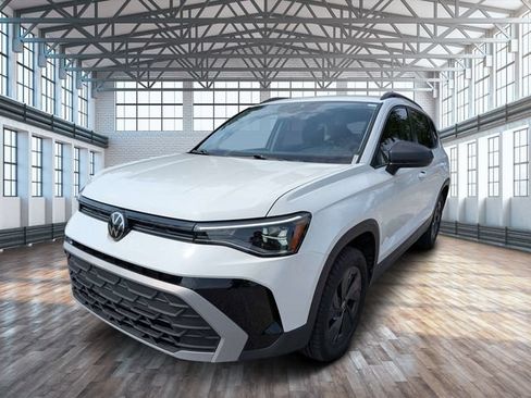 Used 2025 Volkswagen Taos S FWD image 9