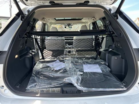 New 2025 Mitsubishi Outlander SE image 7