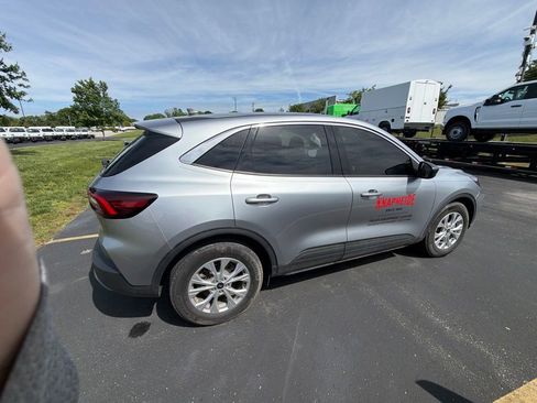 Used 2023 Ford Escape Active w/ Tech Pack #1 FWD image 6