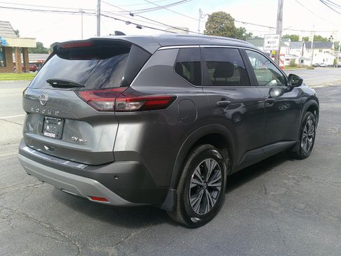 Used 2023 Nissan Rogue SV w/ SV Premium B Package AWD/4WD image 5