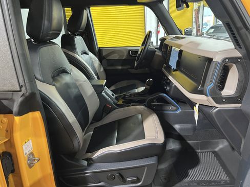 Used 2021 Ford Bronco Wildtrak image 16