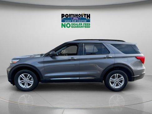 Certified 2022 Ford Explorer XLT w/ Equipment Group 202A AWD/4WD image 2