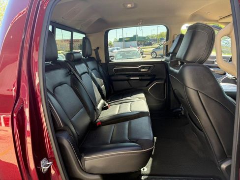 Used 2019 RAM 1500 Laramie AWD/4WD image 14