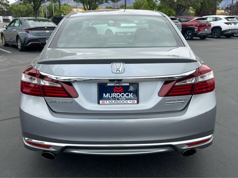 Used 2017 Honda Accord Sport Special Edition image 9