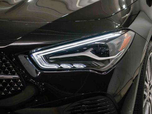 Used 2024 Mercedes-Benz CLA 250 image 7