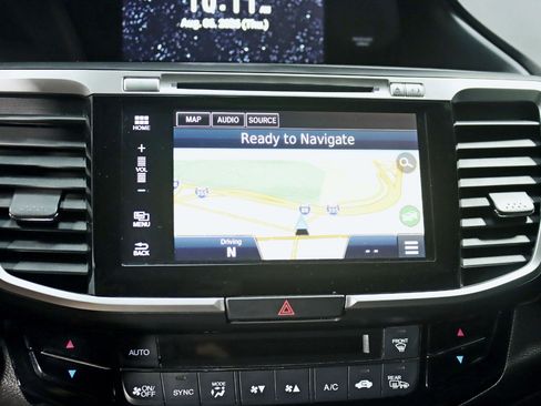 Used 2016 Honda Accord Touring image 20