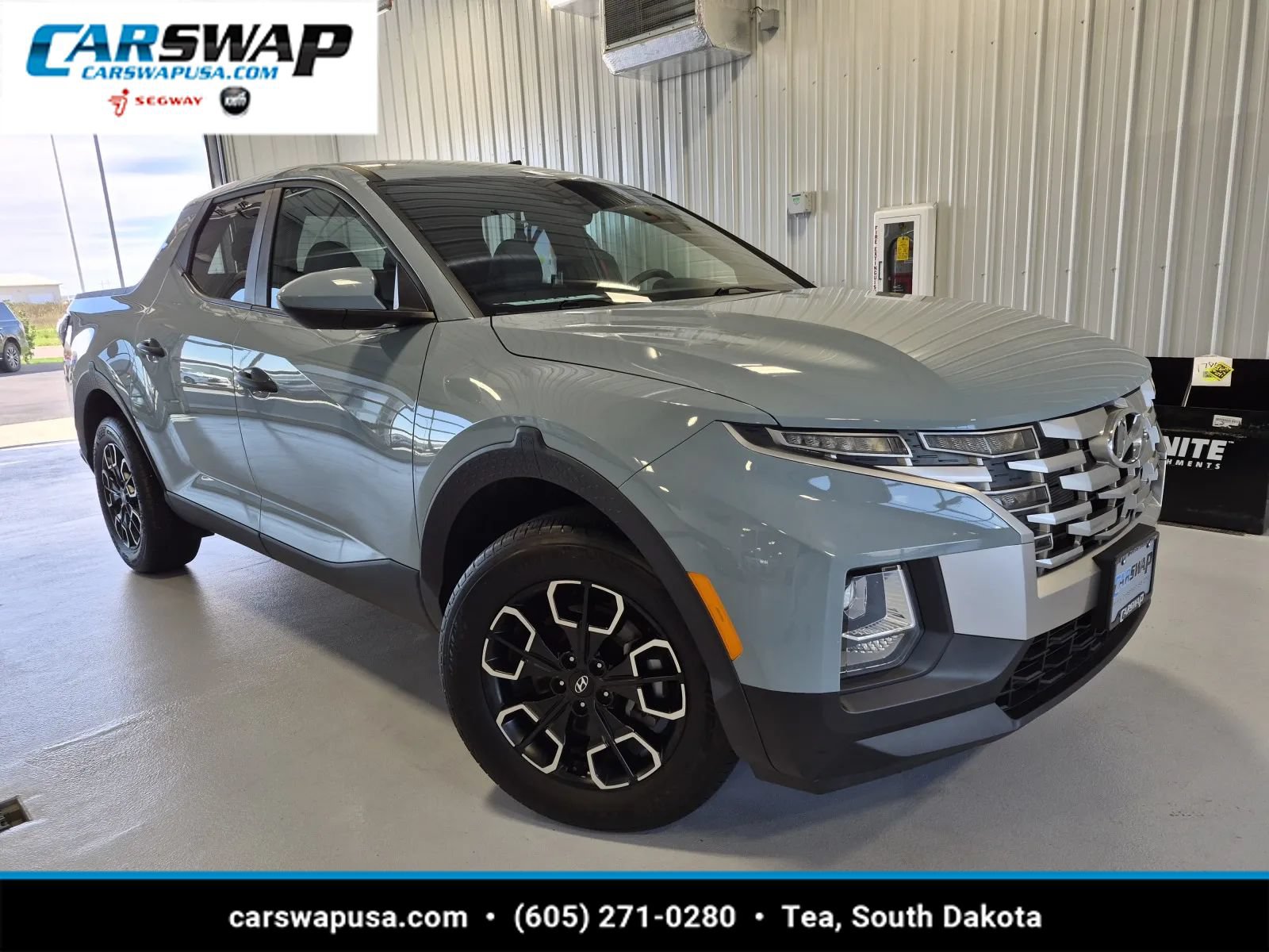 Used 2023 Hyundai Santa Cruz SE w/ Cargo Package AWD/4WD image 1