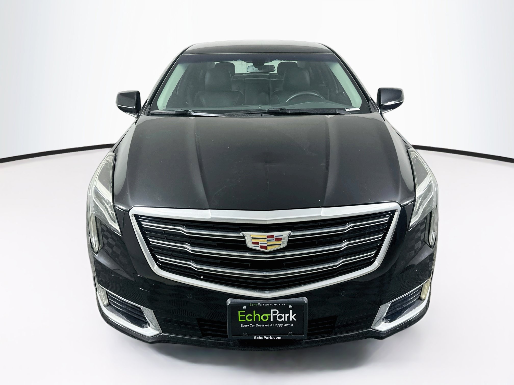 Used 2018 Cadillac XTS Luxury FWD image 2
