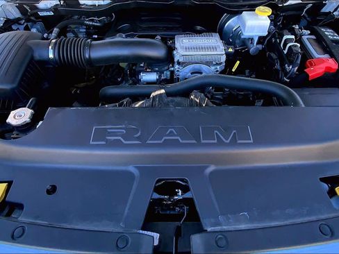 Used 2024 RAM 1500 Laramie image 28