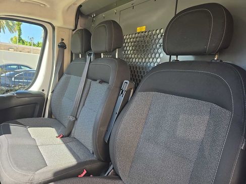 Used 2021 RAM ProMaster 2500 FWD image 11