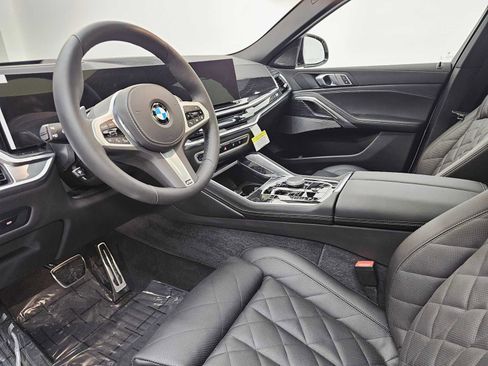 New 2026 BMW X6 xDrive40i w/ Climate Comfort Package image 2