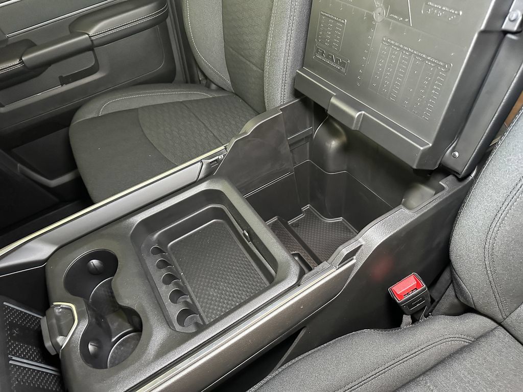 New 2026 RAM 2500 Big Horn AWD/4WD image 23