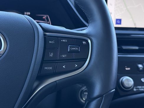 Used 2023 Lexus ES 300h Ultra Luxury image 28